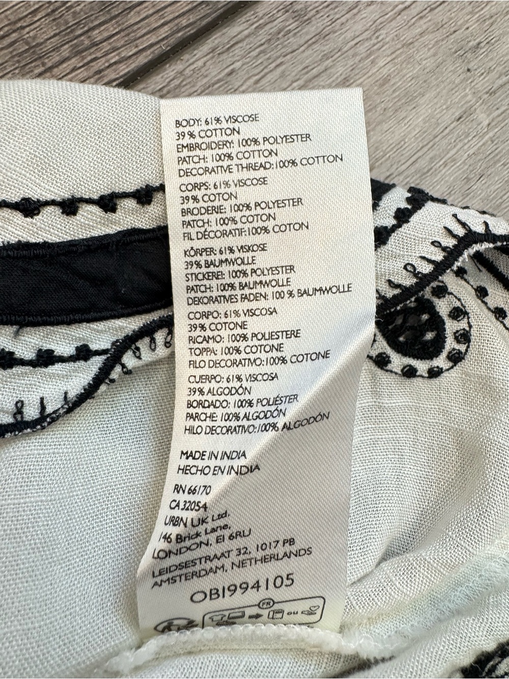 Anthropologie White Tank with Black Embroidered Floral Detail Sz Small - Picture 7 of 8